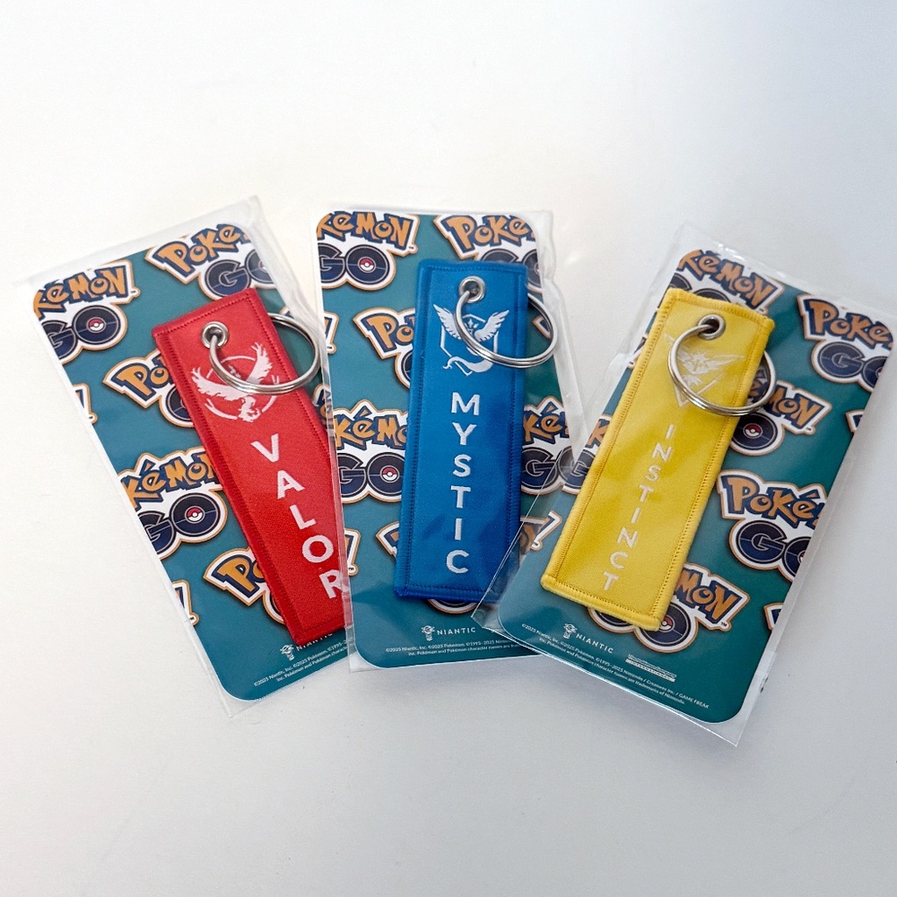 Pokémon GO 3-Piece Exclusive Lot – Valor, Instinct, Mystic Keychains
